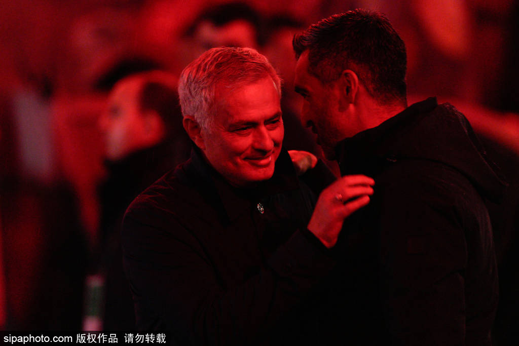 欧足联重拳出击!本菲卡球员遭禁赛仍将赴伯纳乌 维尼修斯种族歧视争议持续发酵